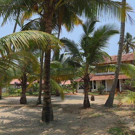Pozhiyoram Ayurveda Beach Resort Alappuzha Exteriér fotografie
