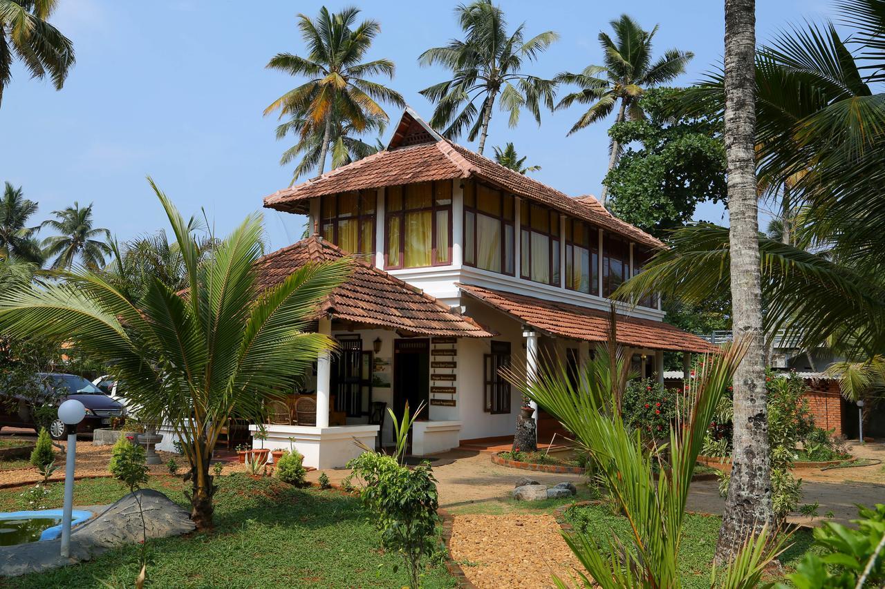 Pozhiyoram Ayurveda Beach Resort Alappuzha Exteriér fotografie