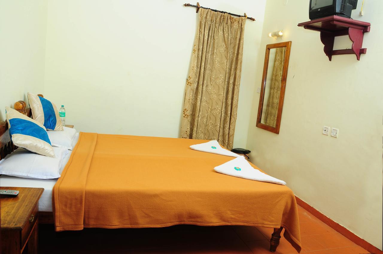 Pozhiyoram Ayurveda Beach Resort Alappuzha Exteriér fotografie