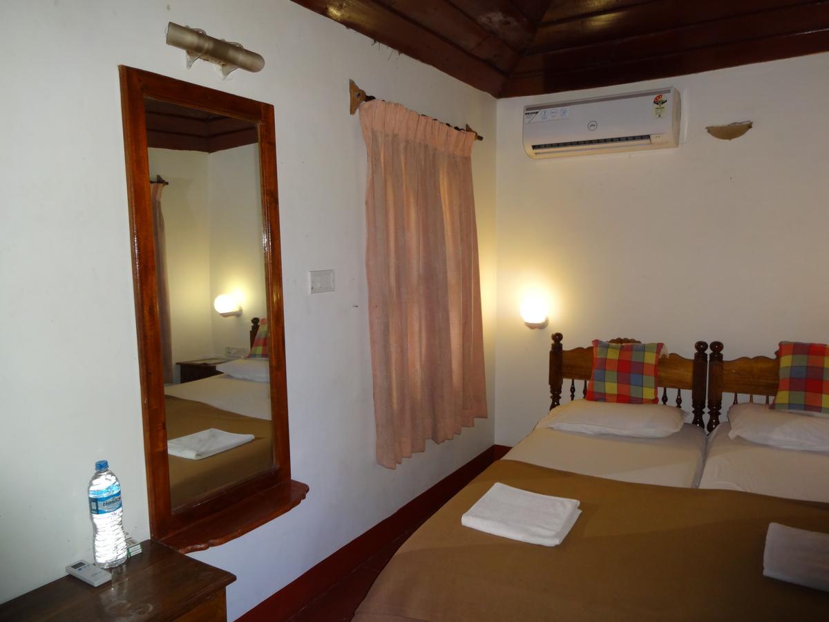 Pozhiyoram Ayurveda Beach Resort Alappuzha Exteriér fotografie